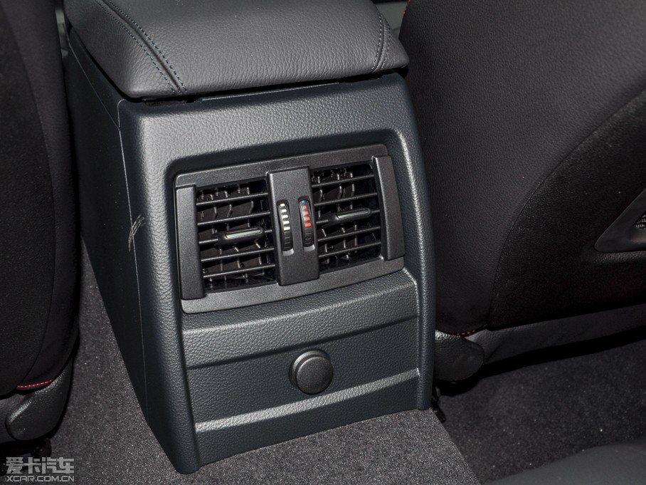 2015��R3ϵ 320i �\���OӋ���b