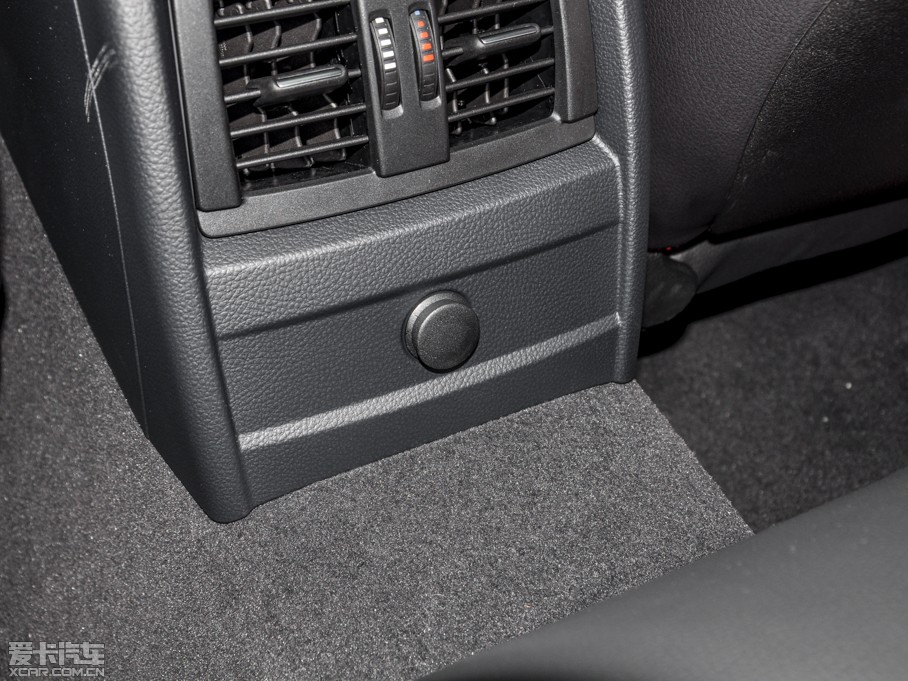 2015R3ϵ 320i \OӋb