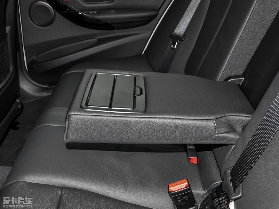 2015��R3ϵ 320i �\���OӋ���b