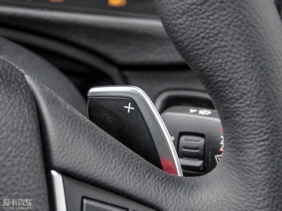 2015R3ϵ 320i \OӋb