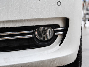 2015328Li xDriveAOӋb ǰF