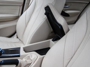 2015328Li xDriveAOӋb g