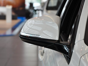 2015328i xDrive\OӋb ^