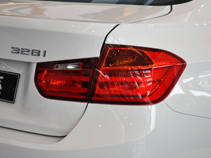 2015328i xDrive\OӋb ^