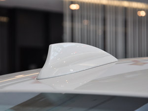 2015328i xDrive\OӋb ^