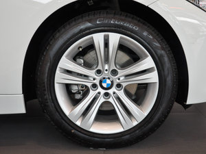 2015328i xDrive\OӋb ݆Ȧ