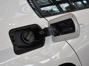 2015328i xDrive\OӋb w