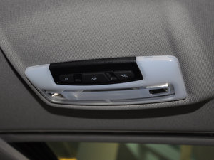 2015328i xDrive\OӋb g