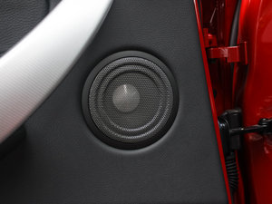 2015328i M\(yn)(dng) g