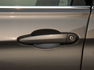 2015 320Li AOӋb {T