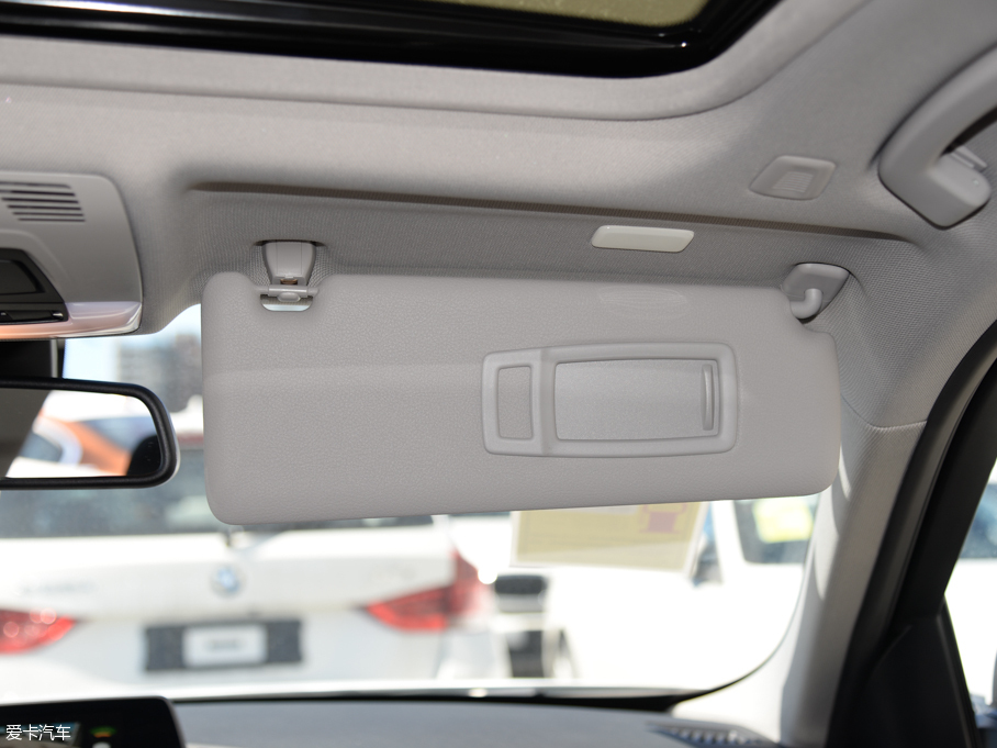 2016R3ϵ 320i r(sh)