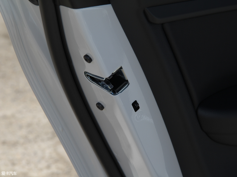 2016��R3ϵ 320Li �r����