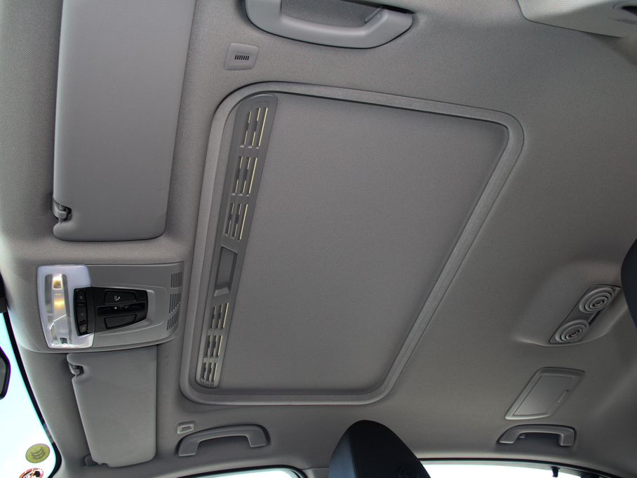 2016R3ϵ 320Li r(sh)