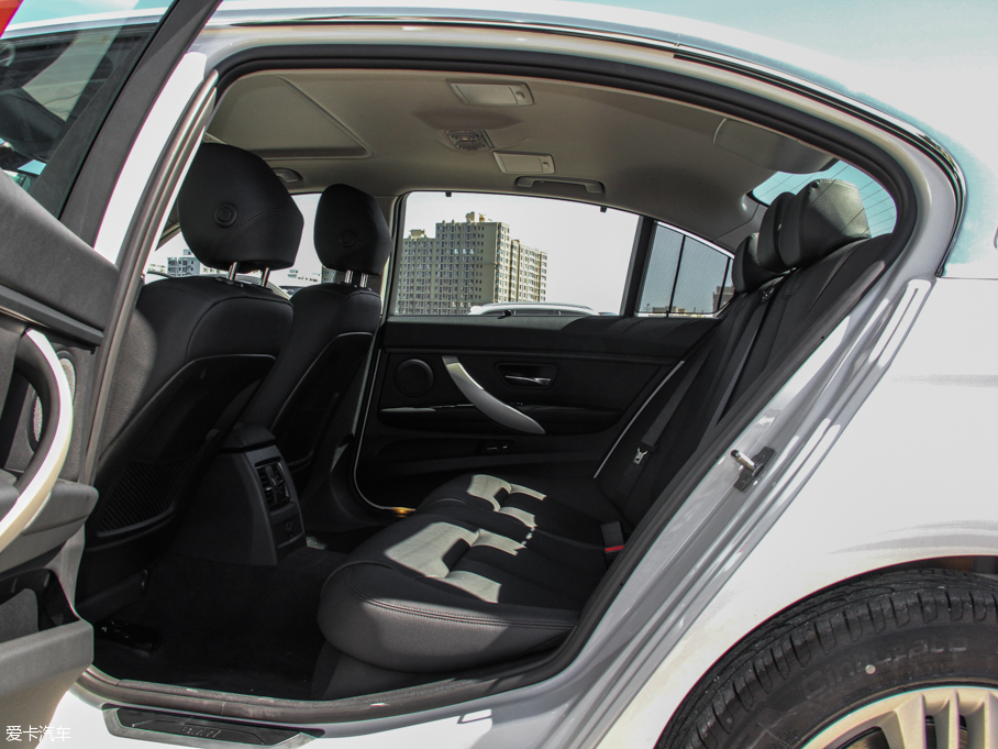 2016R3ϵ 320Li r(sh)