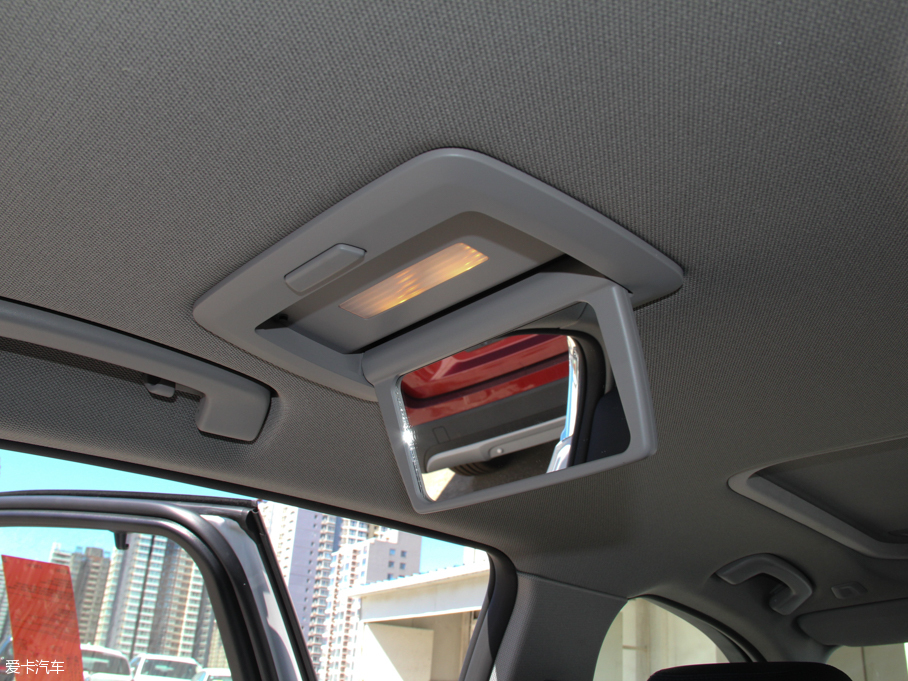 2016��R3ϵ 320Li �r����