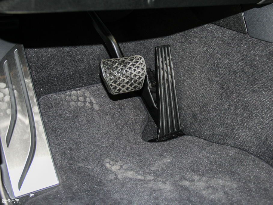 2016R3ϵ 328i xDrive M \