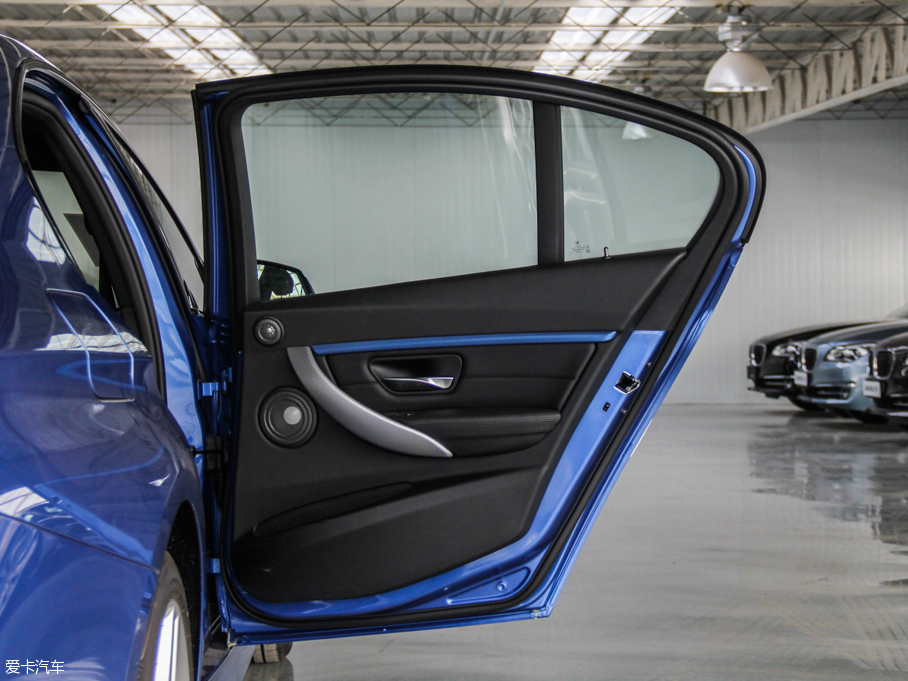 2016R3ϵ 328i xDrive M \