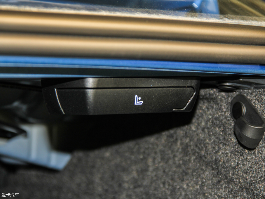 2016��R3ϵ 328i xDrive M �\(y��n)��(d��ng)��