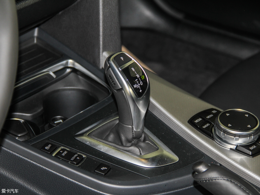 2016R3ϵ 328i xDrive M \