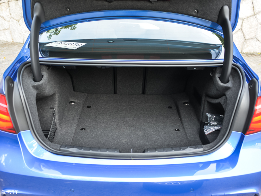 2016��R3ϵ 320i M �\����