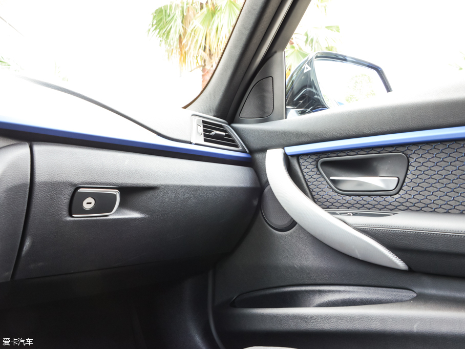 2016��R3ϵ 320i M �\����