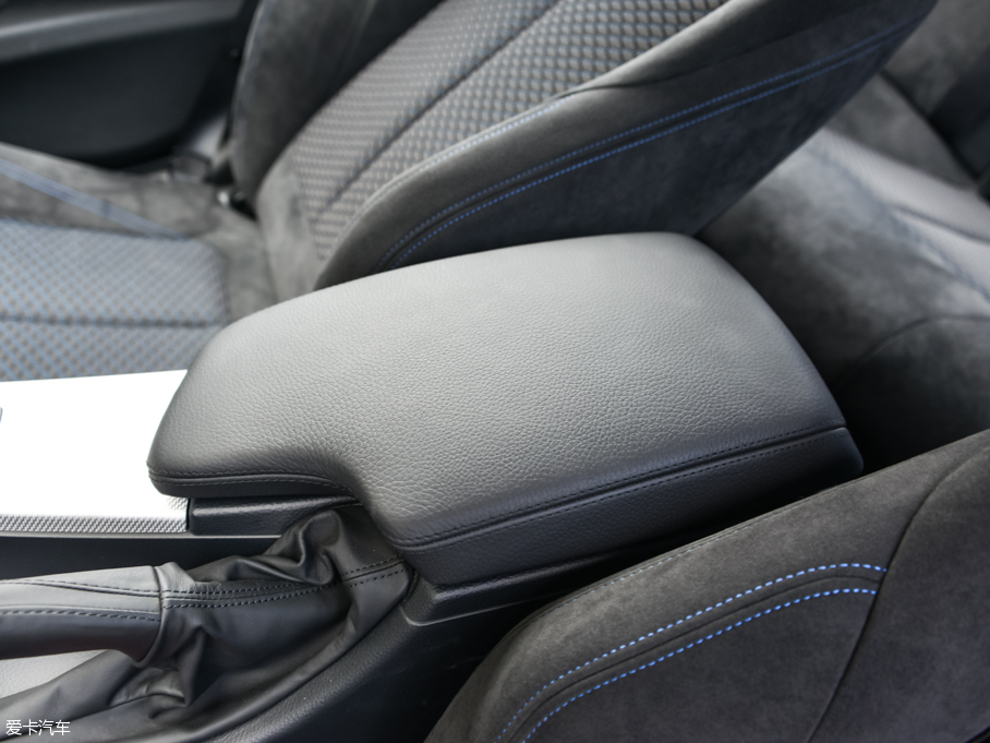 2016R3ϵ 320i M \