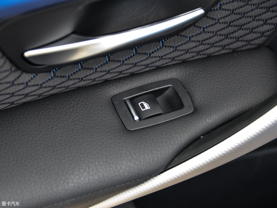 2016��R3ϵ 320i M �\����