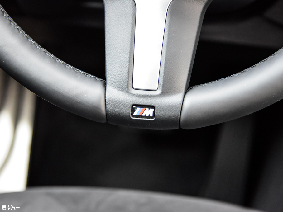 2016��R3ϵ 320i M �\����