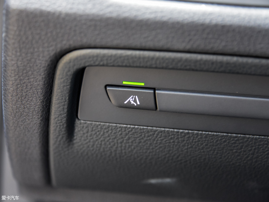 2016��R3ϵ 320i M �\(y��n)����