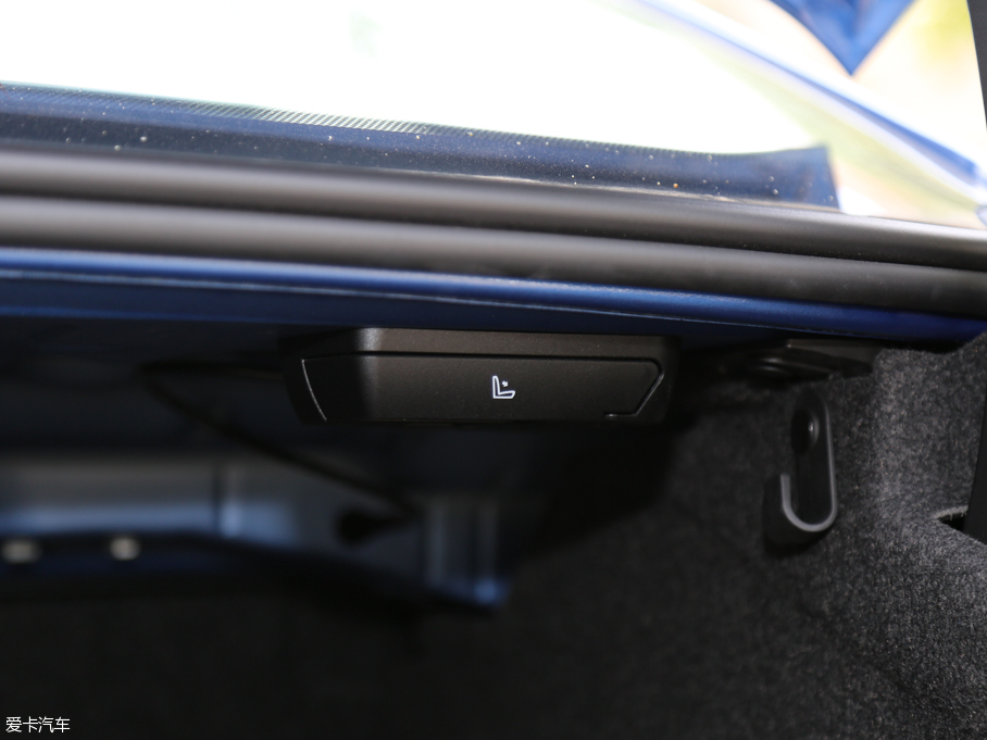 2016R3ϵ 328i xDrive M \