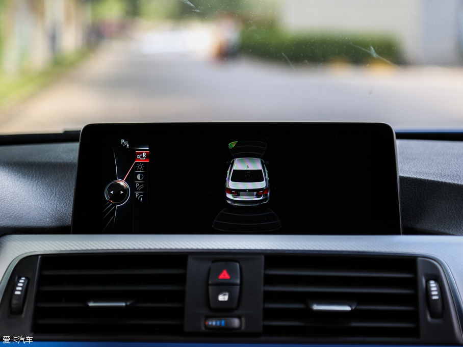 2016R3ϵ 328i xDrive M \