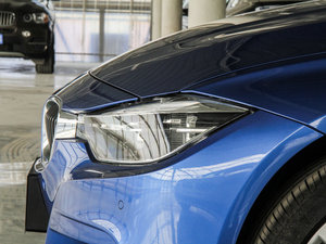 2016328i xDrive M \(yn) (x)(ji)^