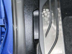 2016328i xDrive M \ g