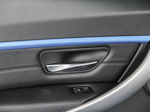 2016328i xDrive M \ g