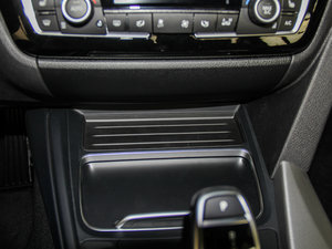 2016328i xDrive M \ g