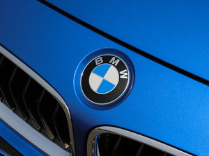 2016328i xDrive M \ ^