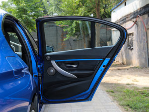 2016328i xDrive M \ g