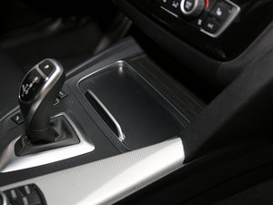 2016328i xDrive M \ g