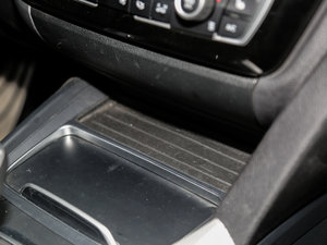 2016328i xDrive M \ g