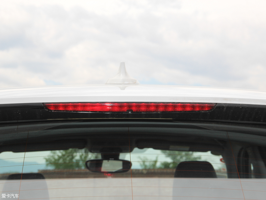 2016��RX1 sDrive18Li ���A��