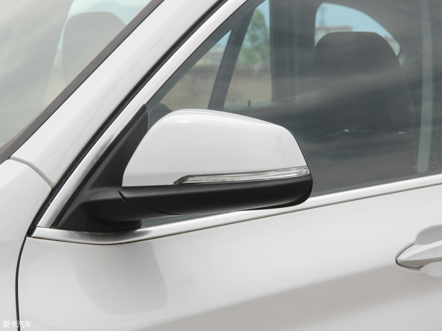 2016��RX1 sDrive18Li ���A��