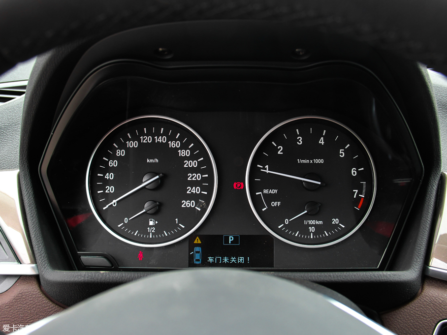 2016��RX1 sDrive18Li ���A��