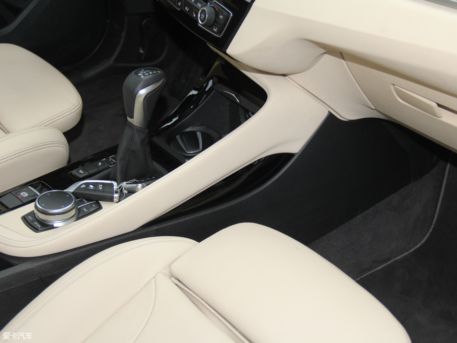 2016RX1 xDrive25Li A