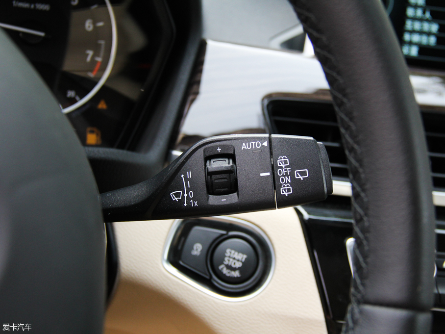 2016RX1 xDrive25Li A