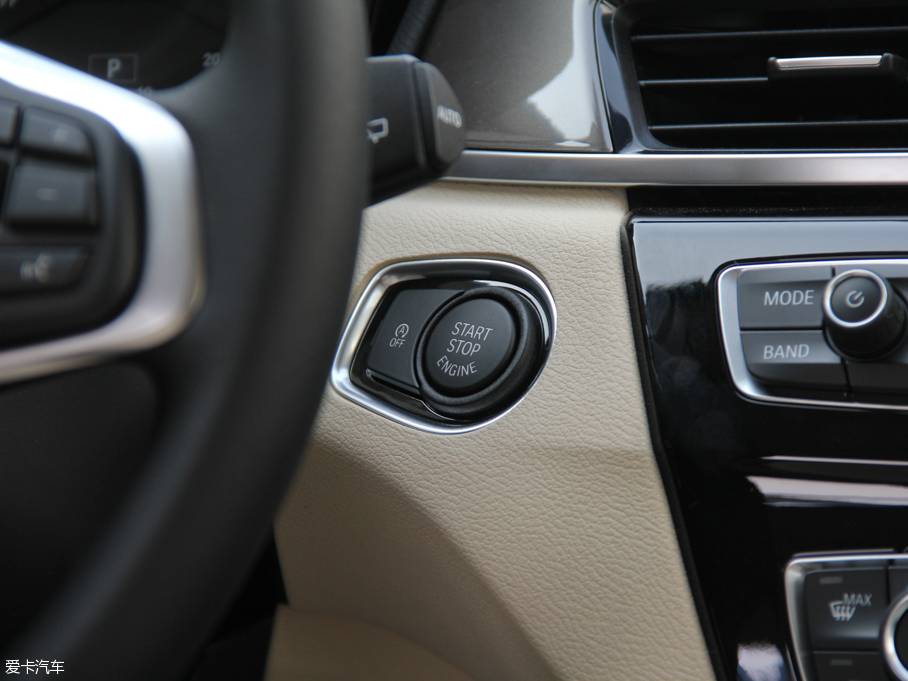 2016RX1 xDrive20Li A