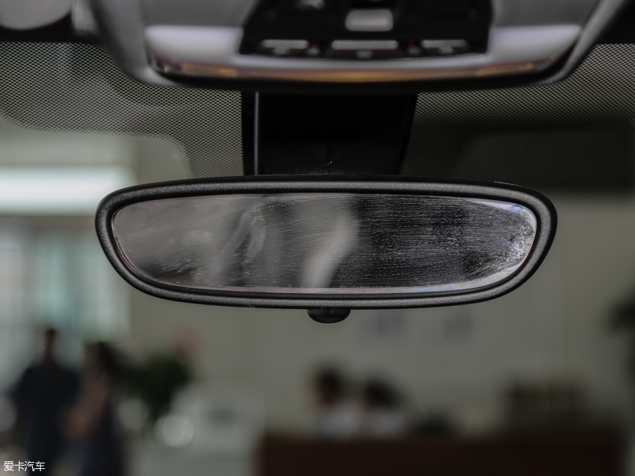 2016RX1 sDrive18Li r