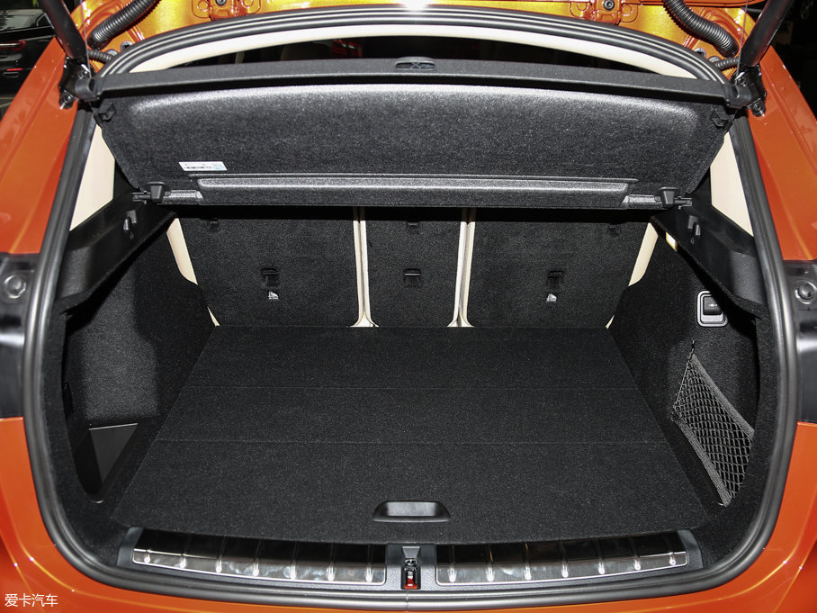 2016��RX1 sDrive18Li ������