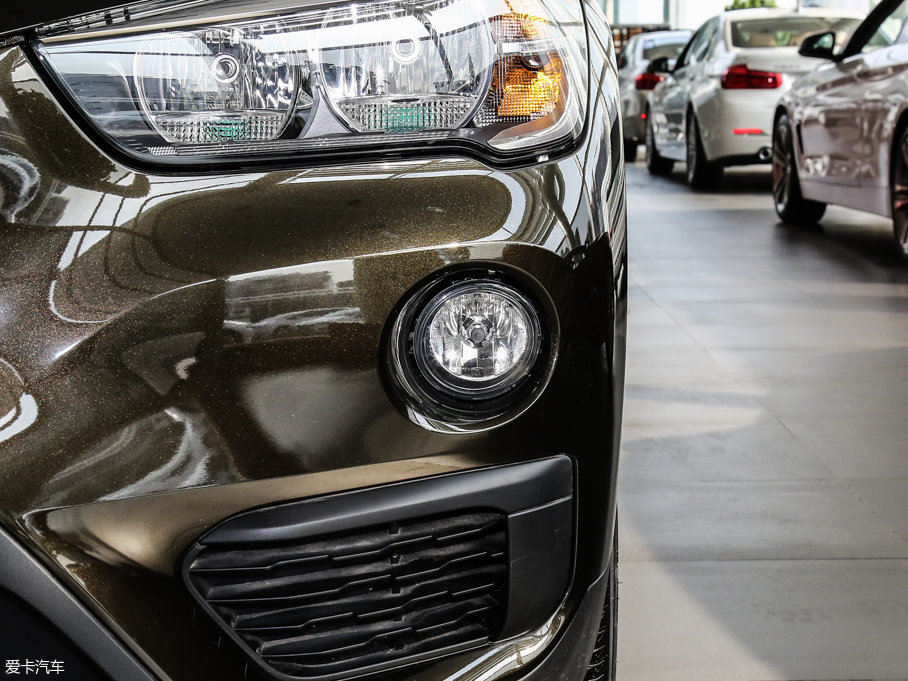 2016��RX1 sDrive18Li ������