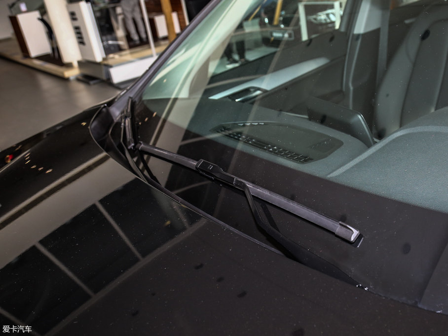 2016RX1 sDrive18Li 