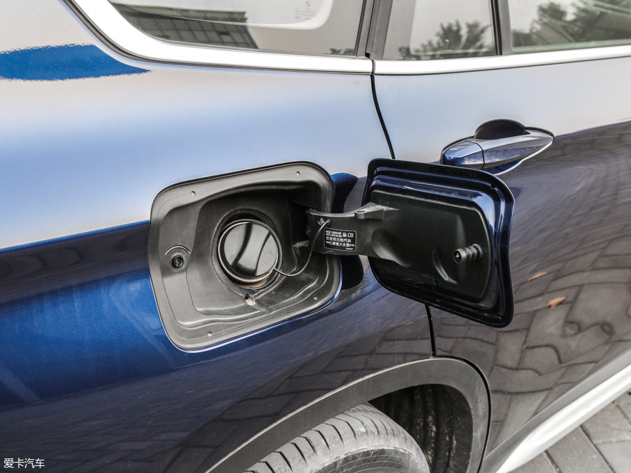 2016RX1 sDrive18Li A